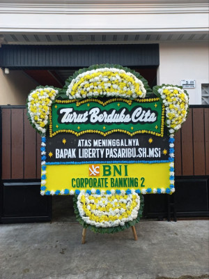 Papan Bunga Duka di Padang Bolak Tenggara