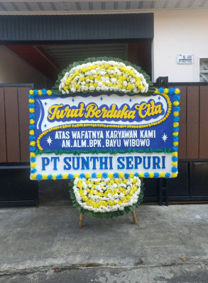 Papan Bunga Duka di Padang Bolak Tenggara